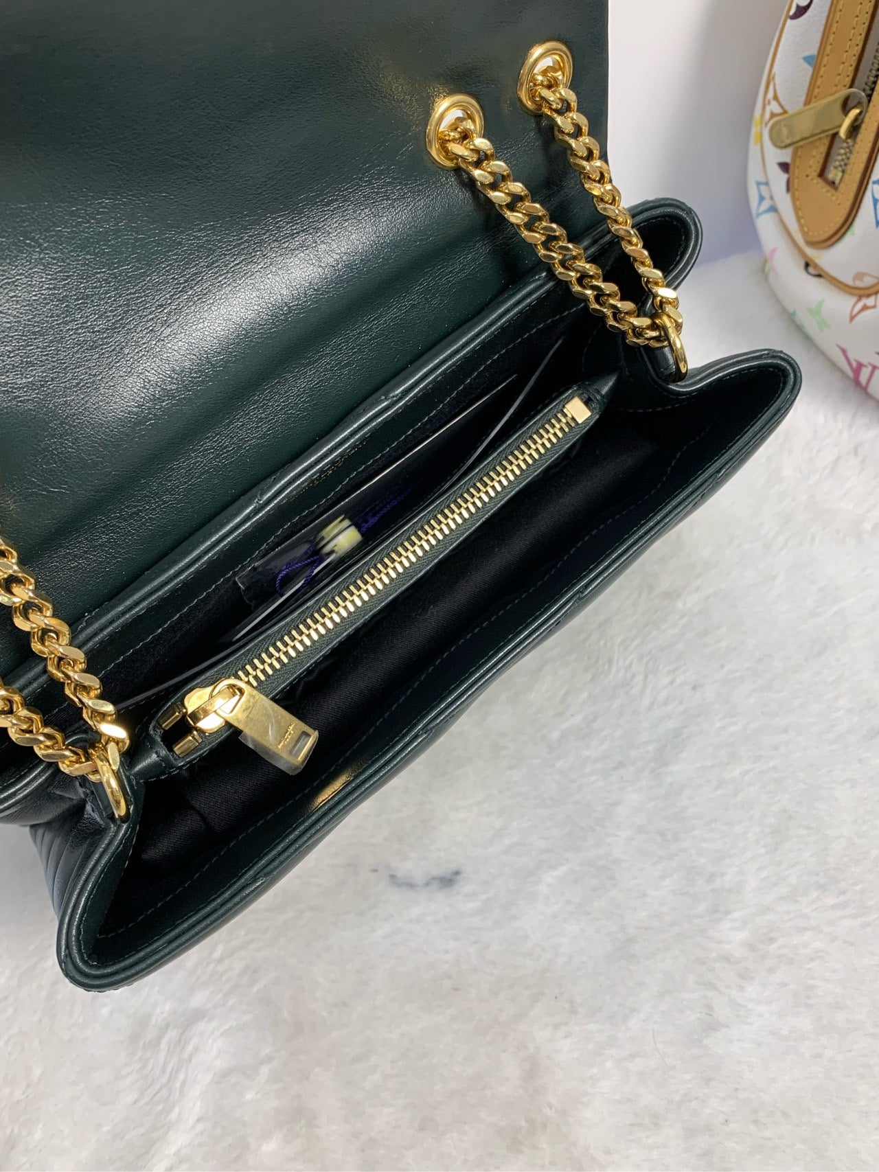 Preloved Loulou