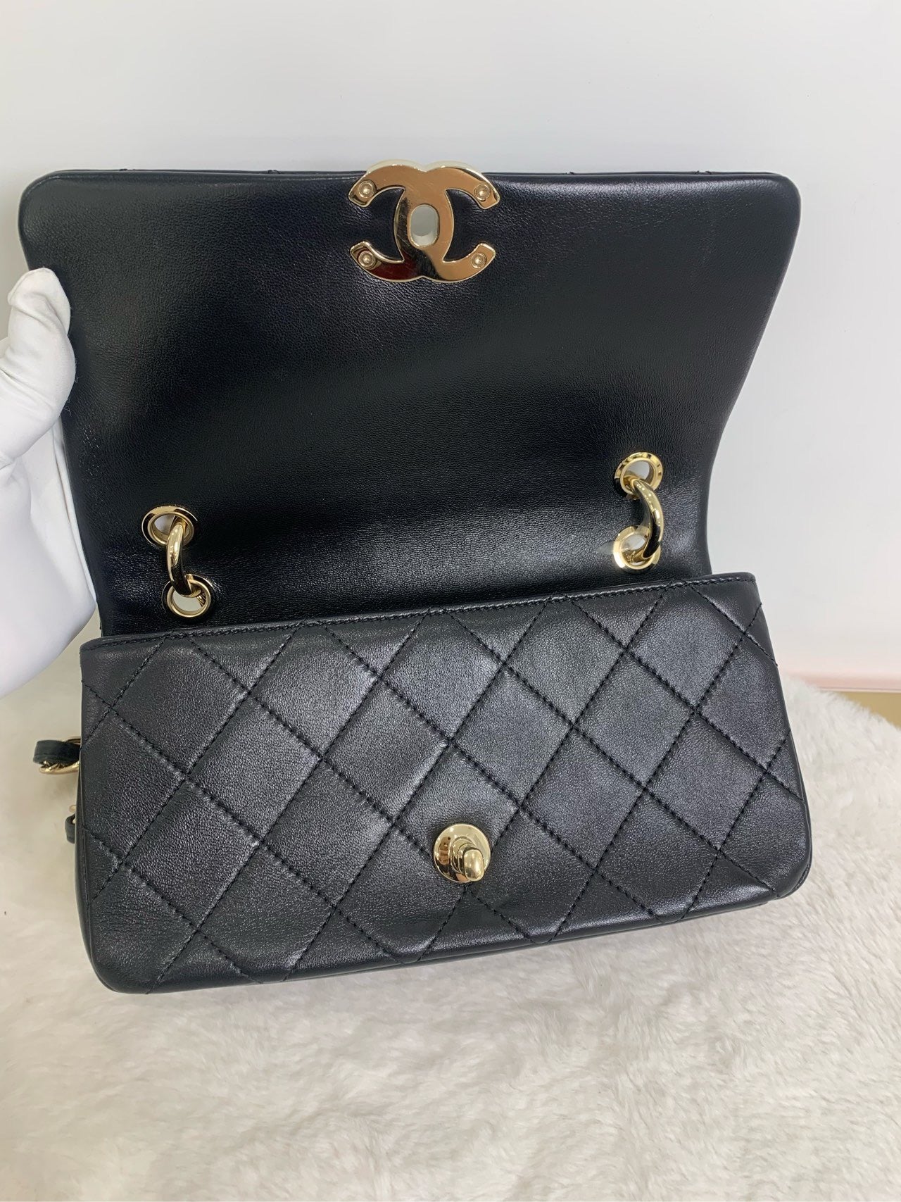 Preloved CF mini