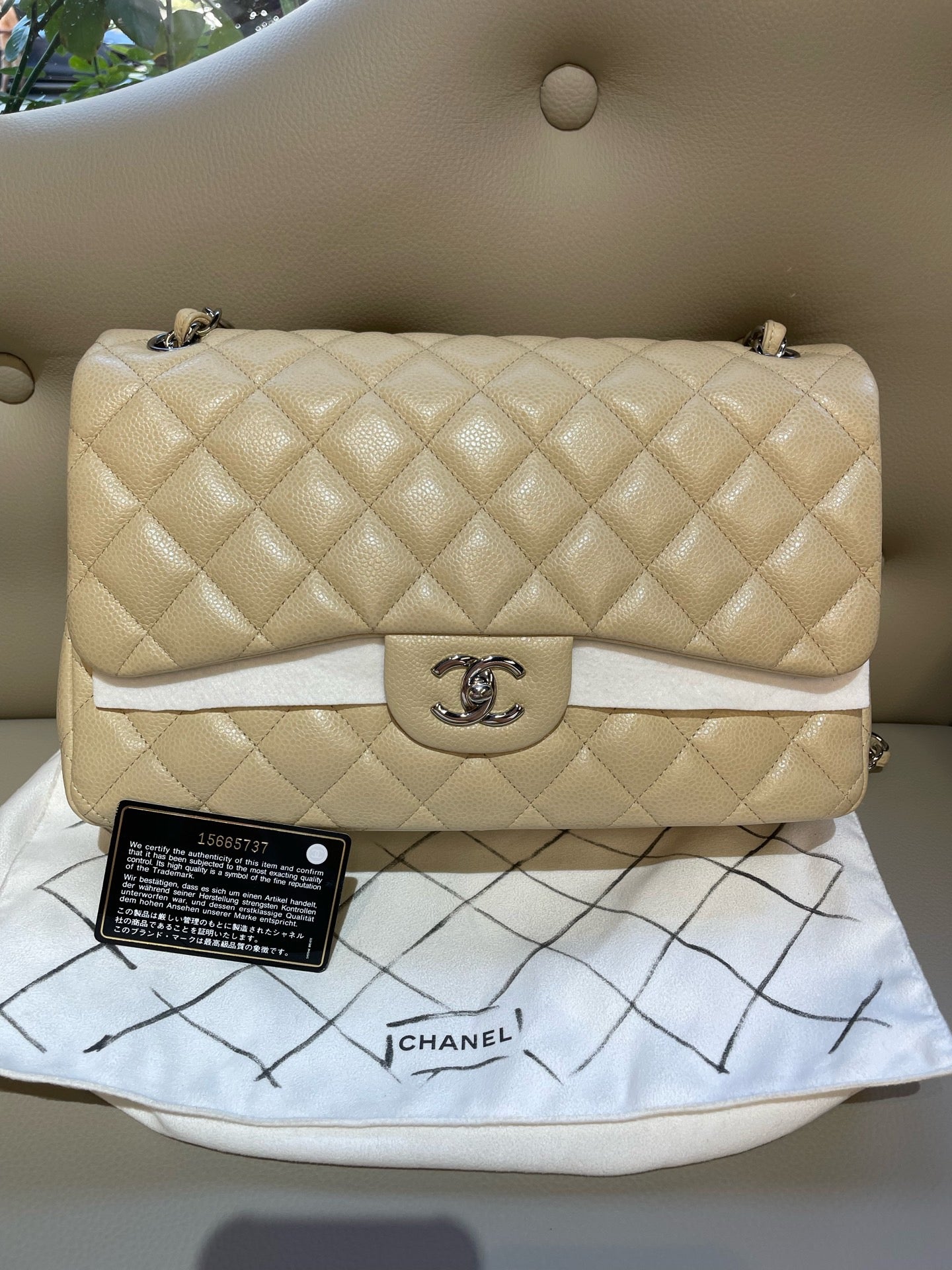 Preloved Chanel jumbo bag