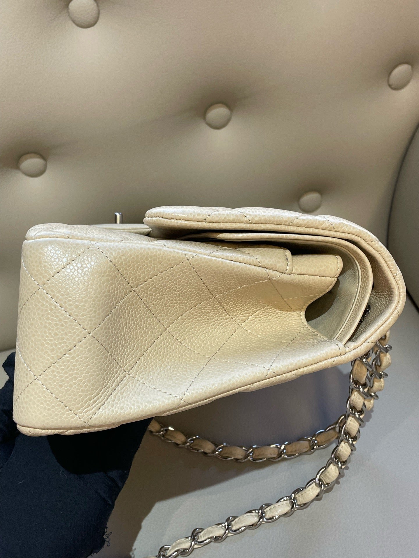 Preloved Chanel jumbo bag