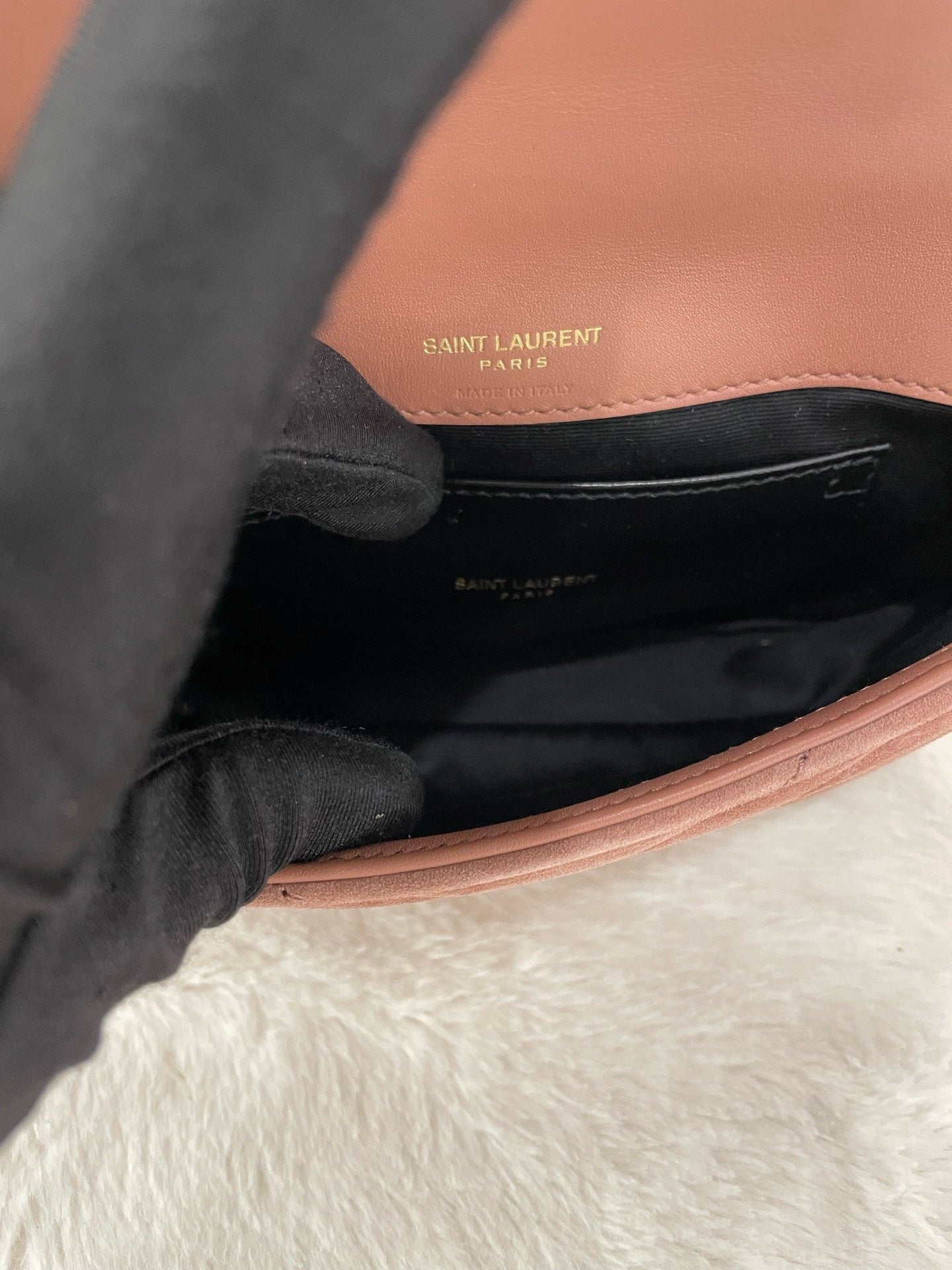 Preloved YSL bag size 19