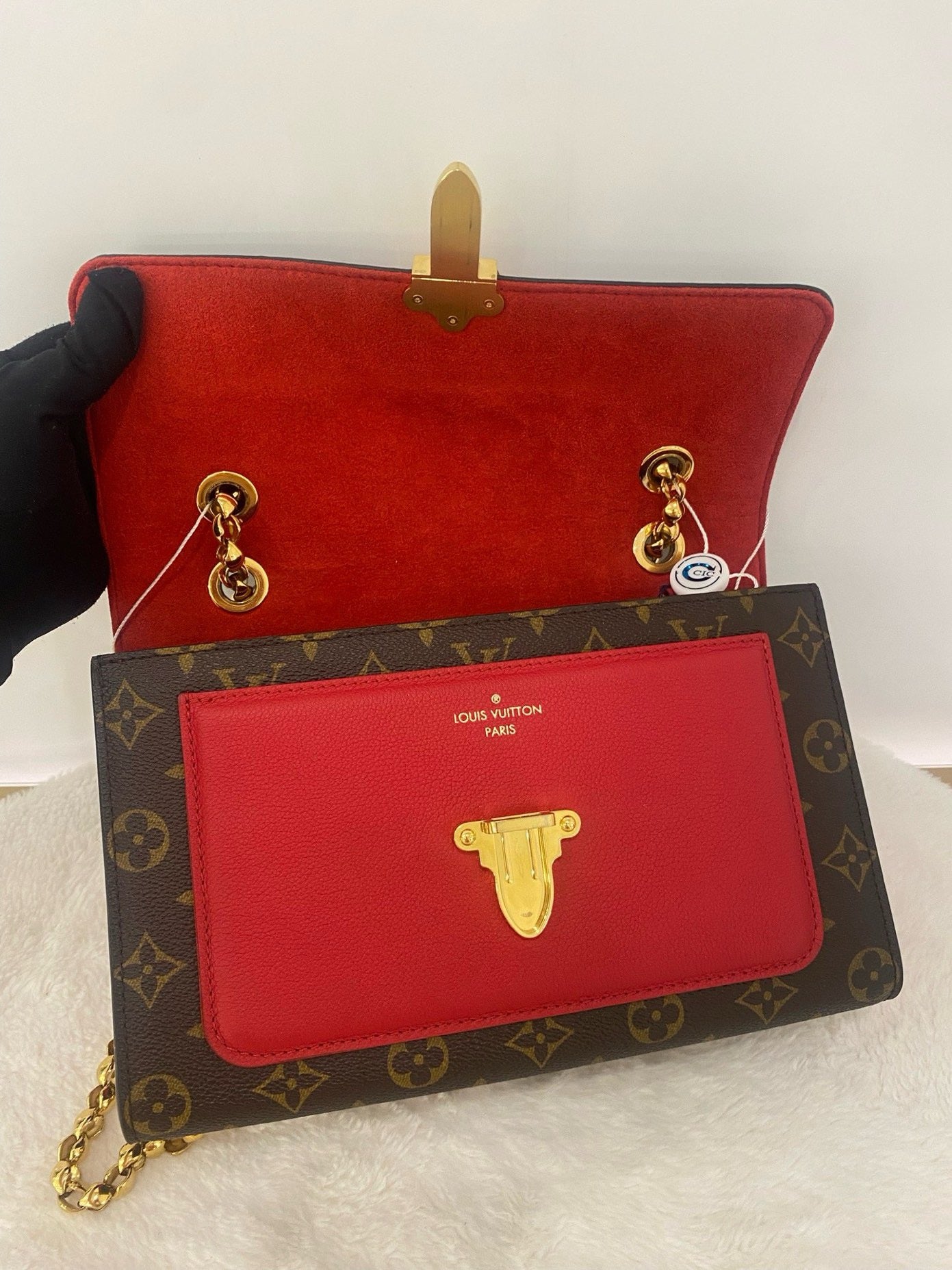Preloved red bag
