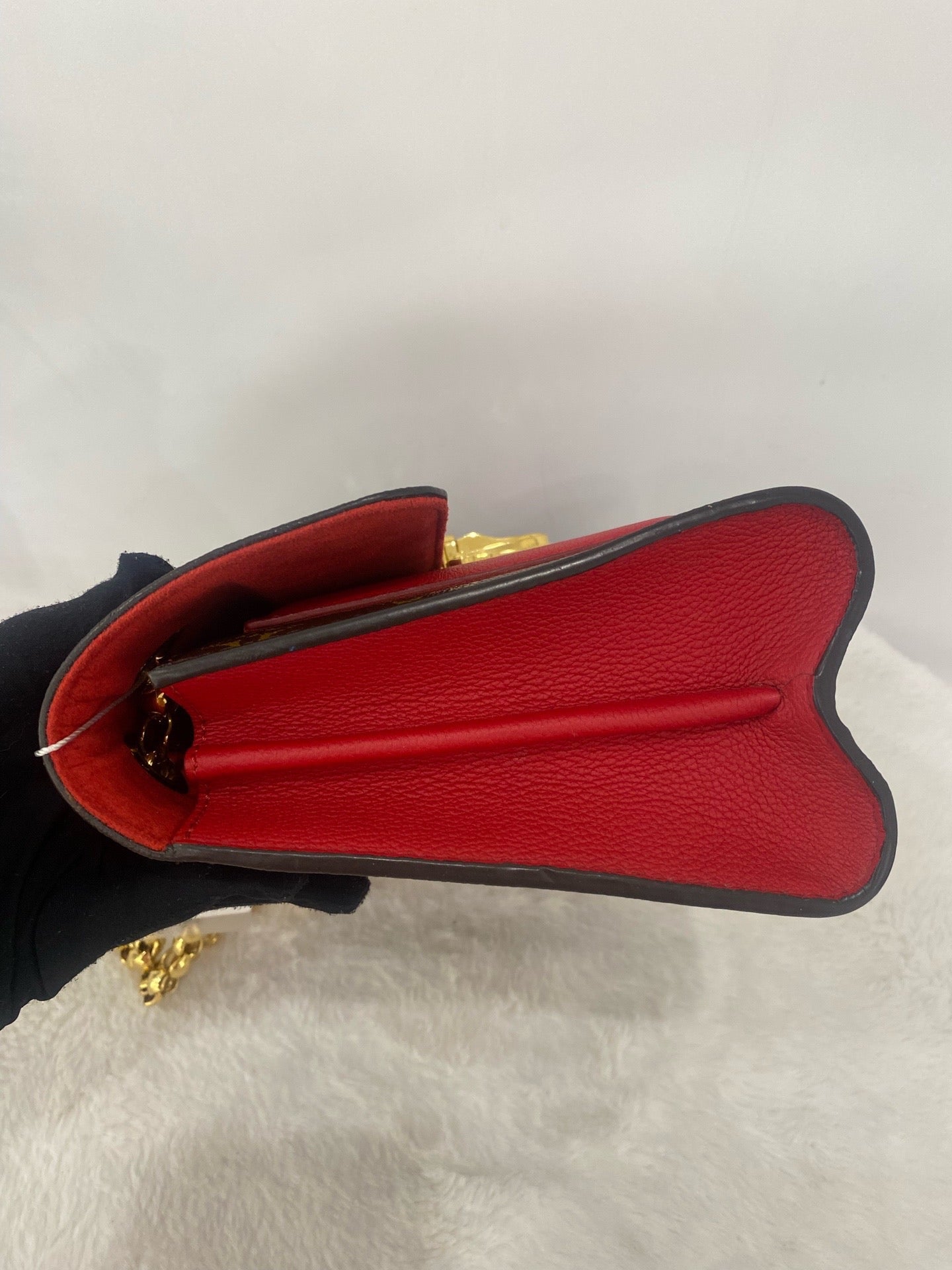 Preloved red bag