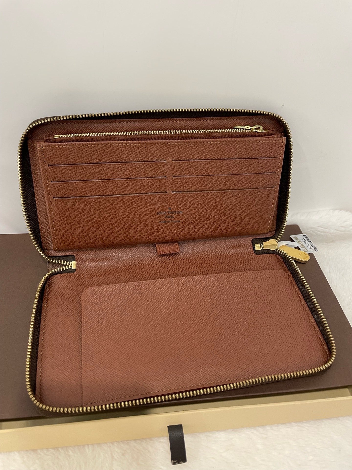 Preloved wallet