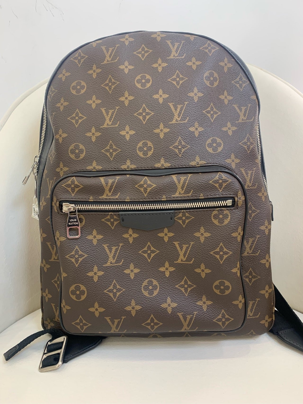 Preloved LV Backpack Preloved LV Backpack