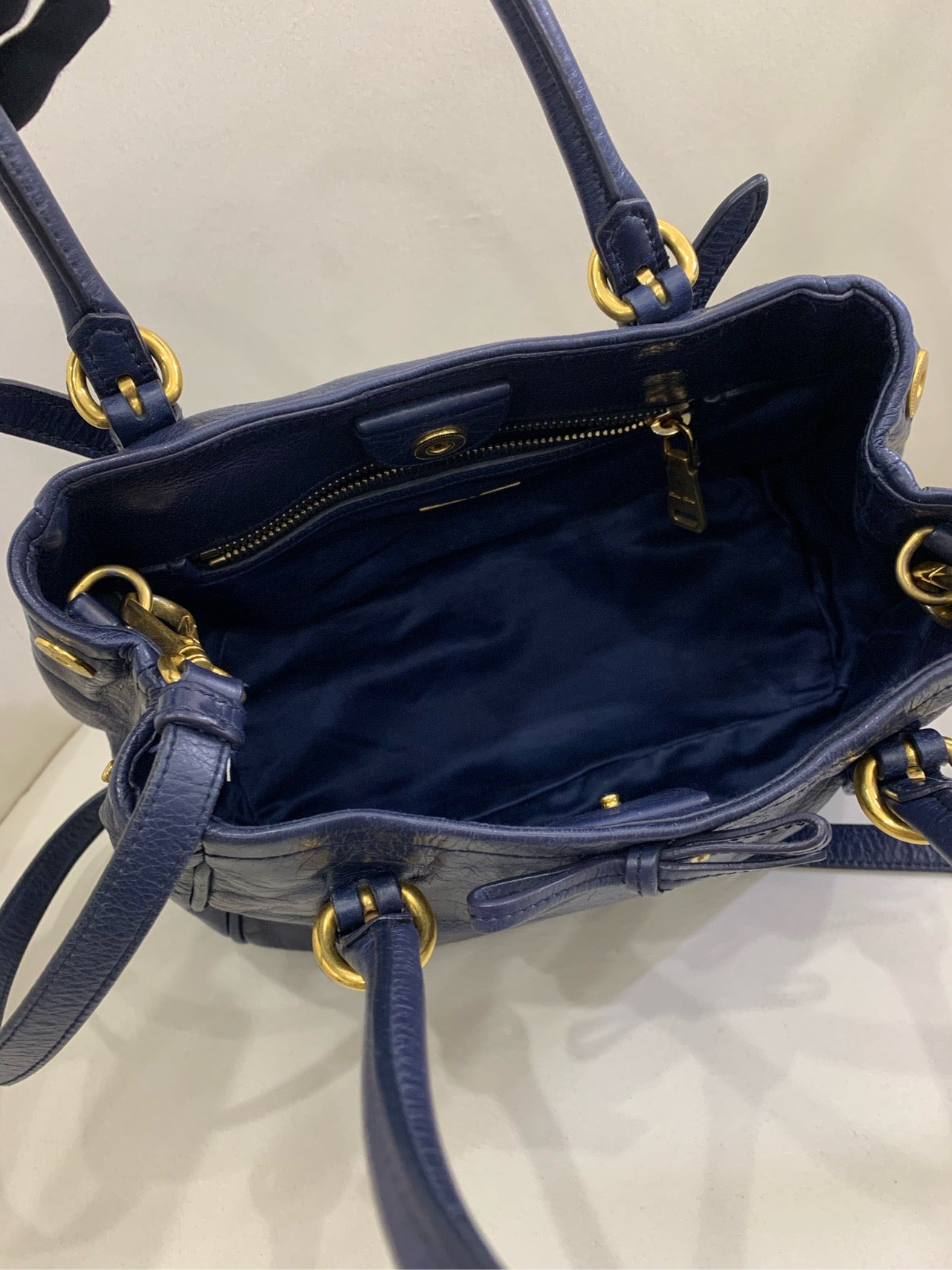 Preloved MM Menssage Bag