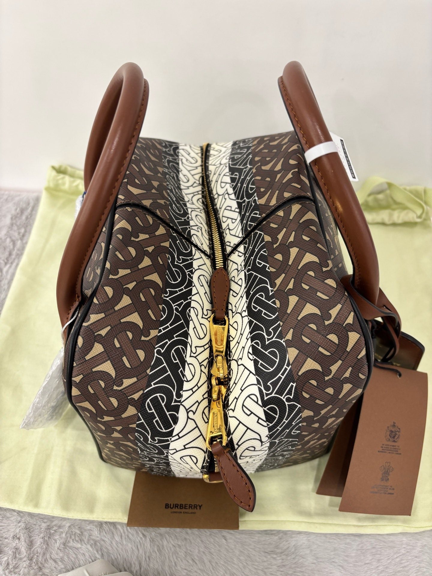 Preloved Bur bag M
