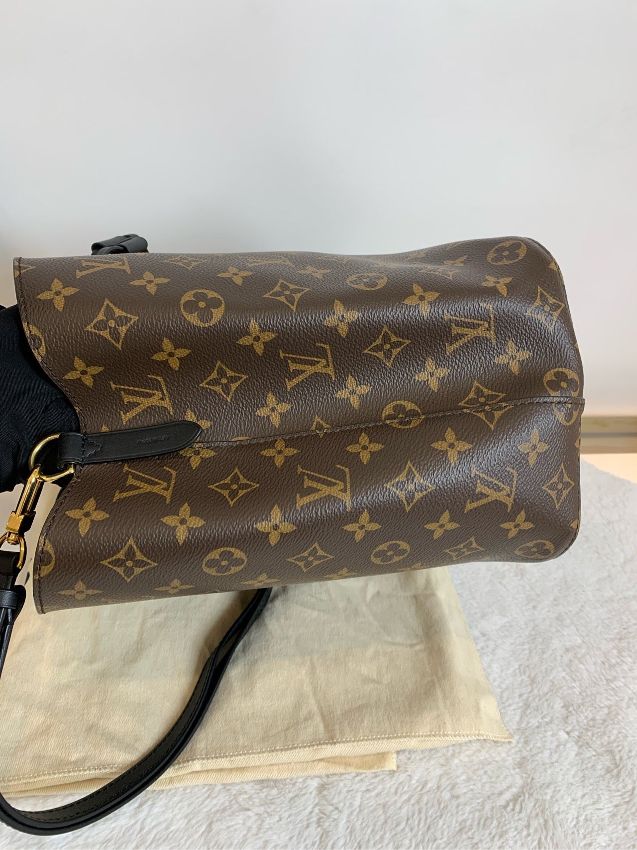 Preloved L Bag