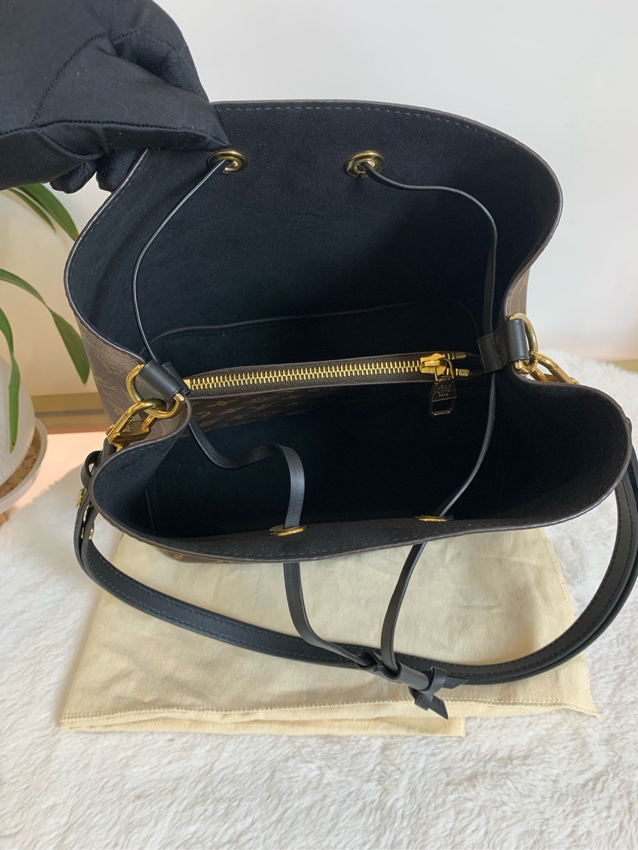 Preloved L Bag