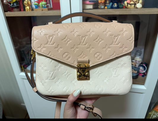 Preloved LV Métis Cream golden