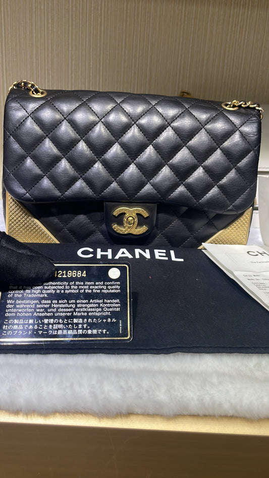 Chanel CF Golden Corners