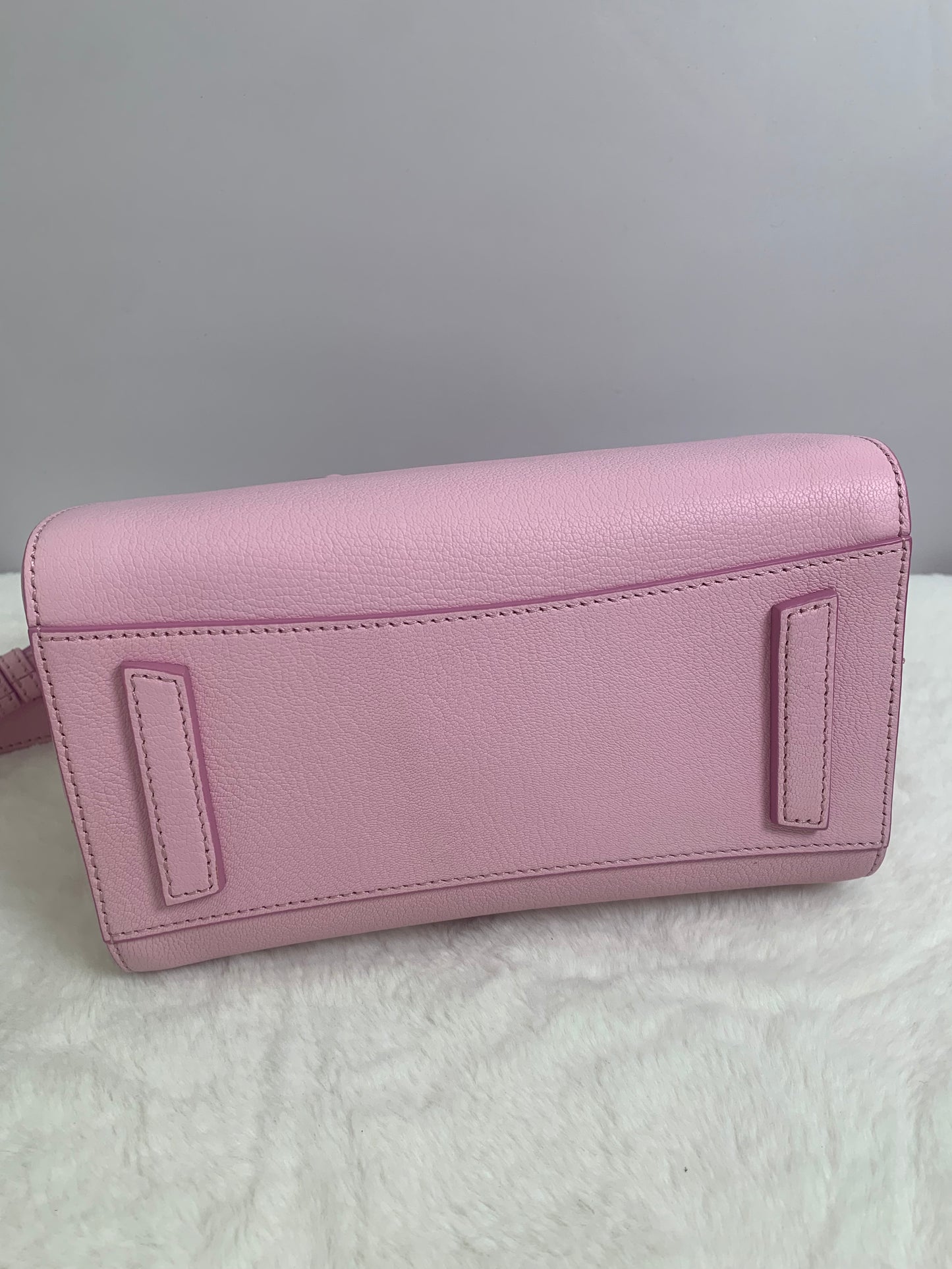 Preloved Givenchy S