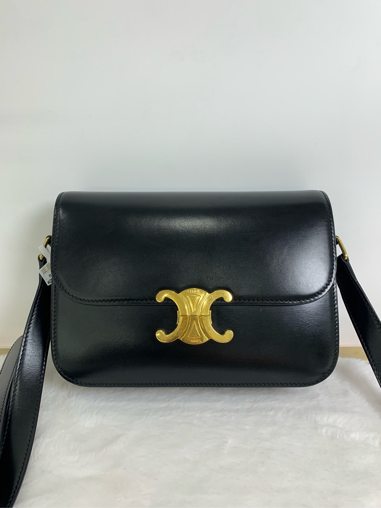 Preloved Celine Triomphe Size M