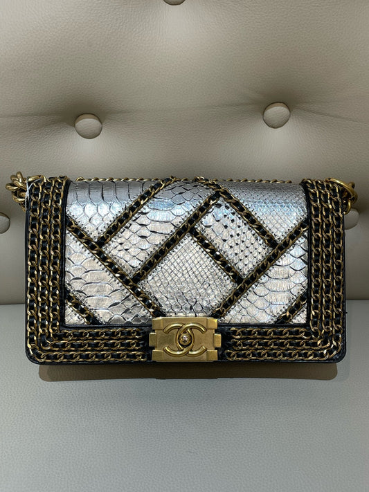 Preloved Chanel Leboy M