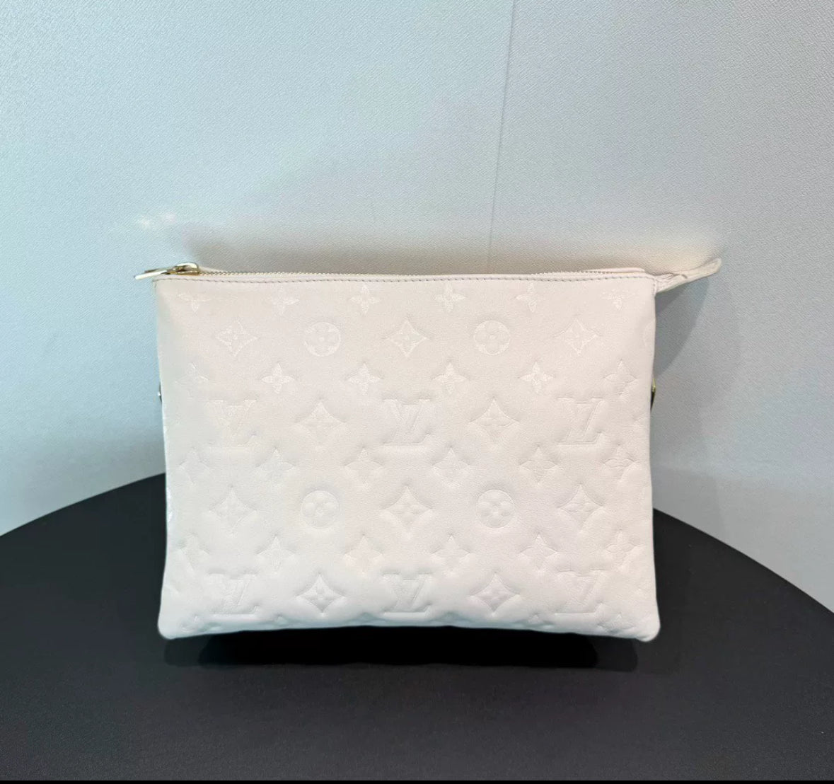 Preloved coussin Size 26*11*21