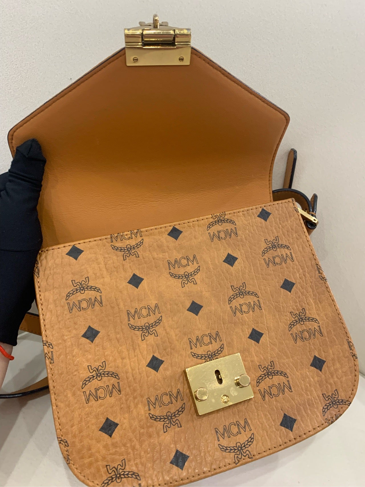 Preloved Mcm bag