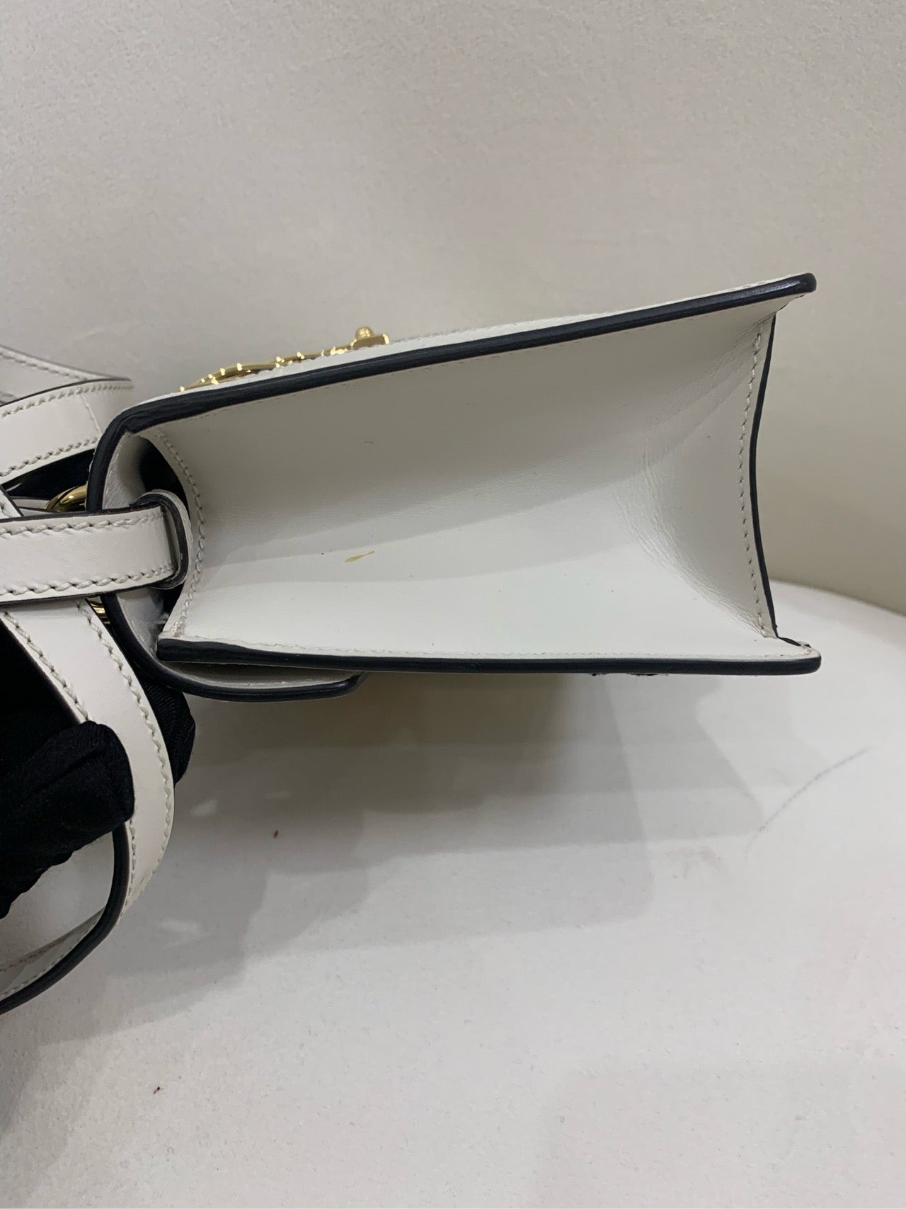 Preloved GG Sylvia