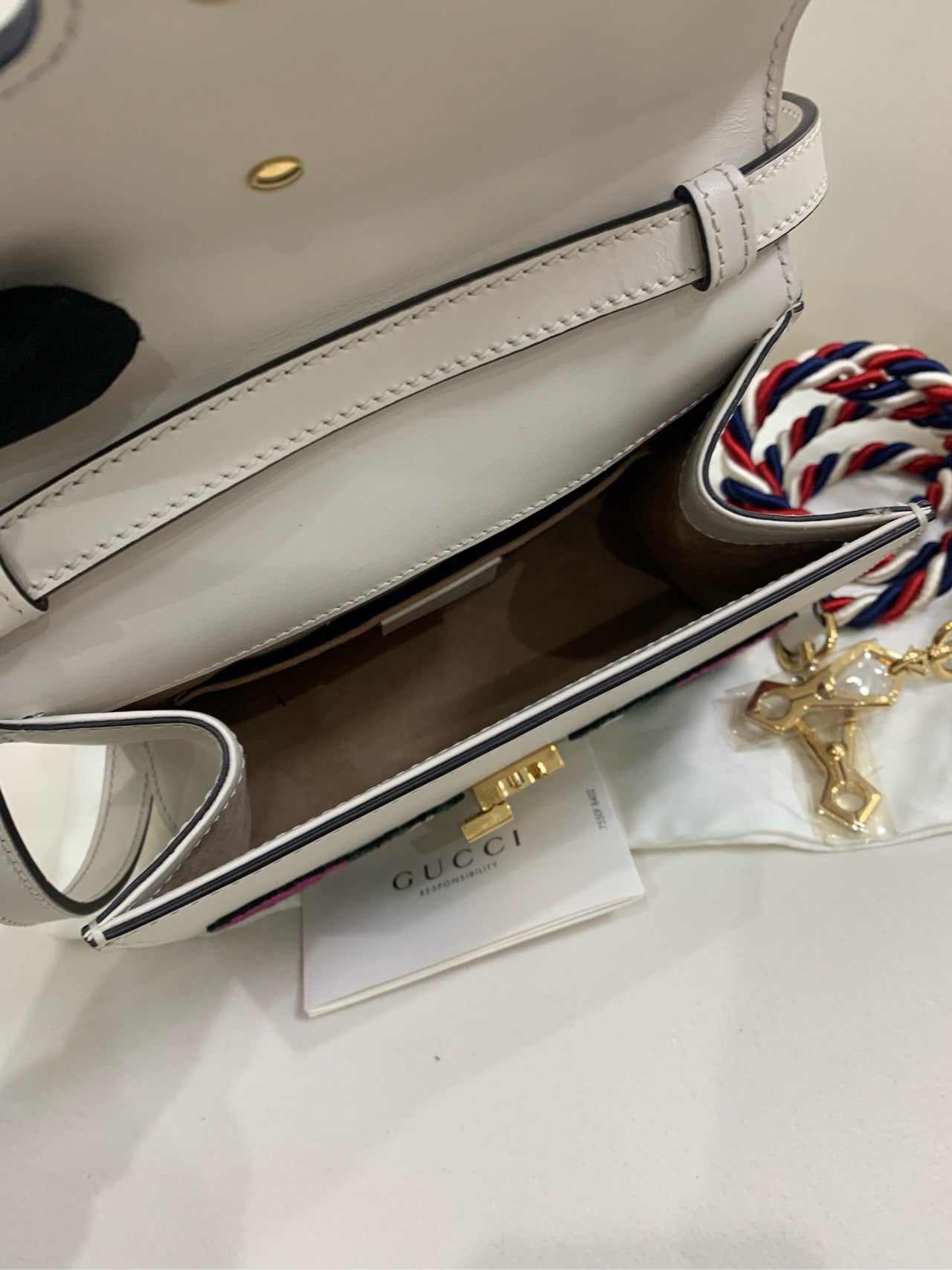 Preloved GG Sylvia