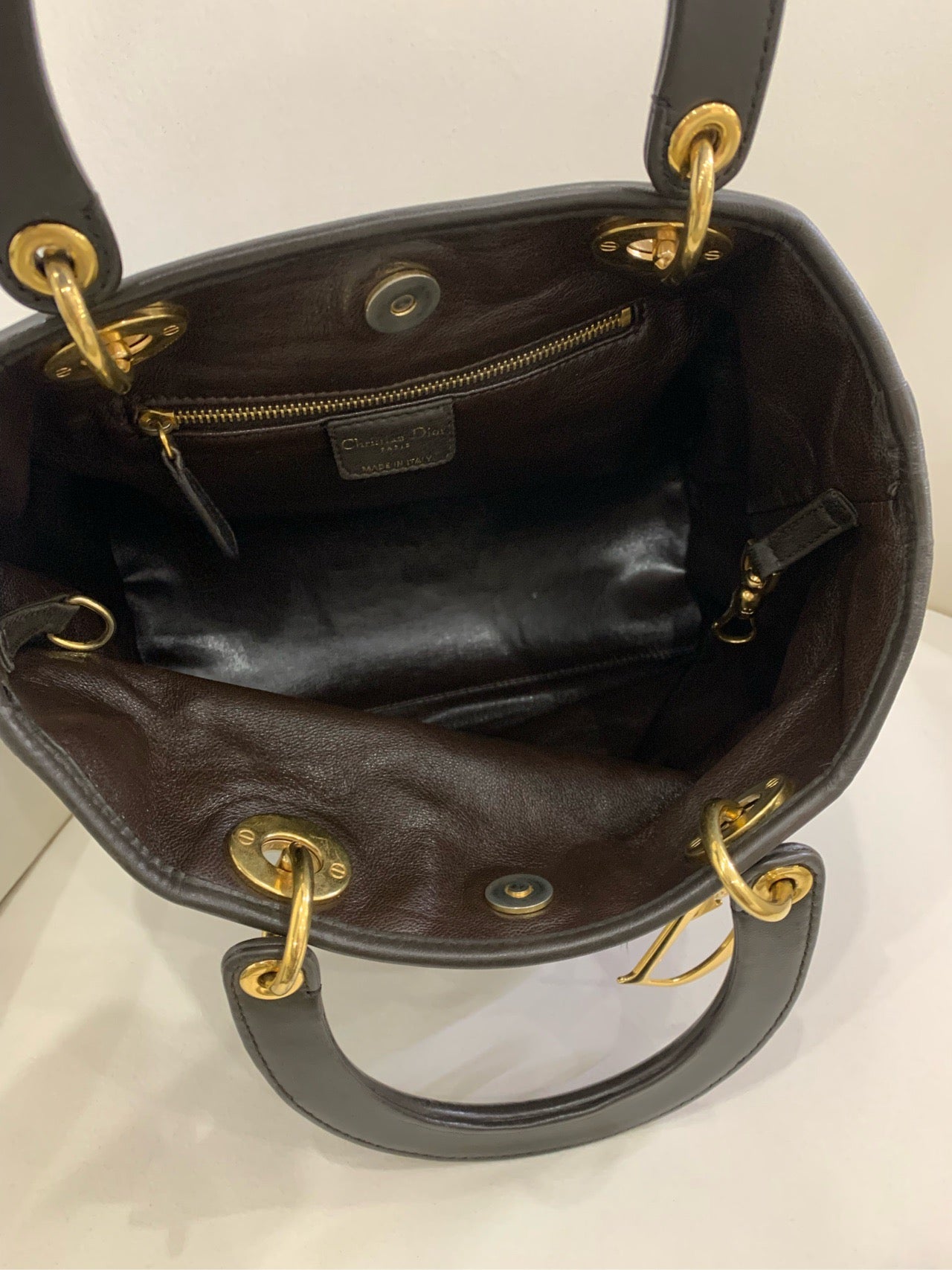 Preloved handbag bag