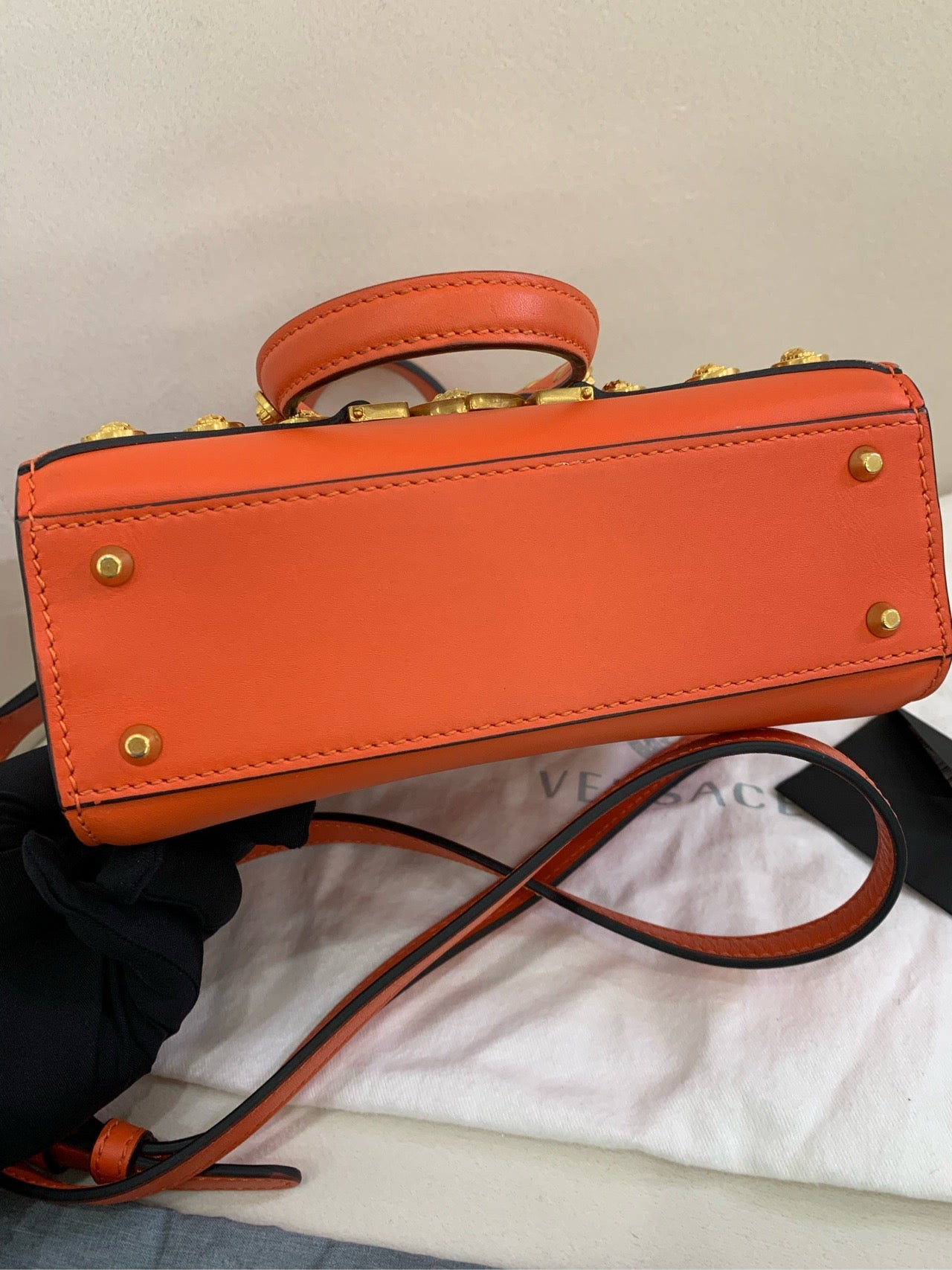 Preloved  Tussauds Crossbody vip