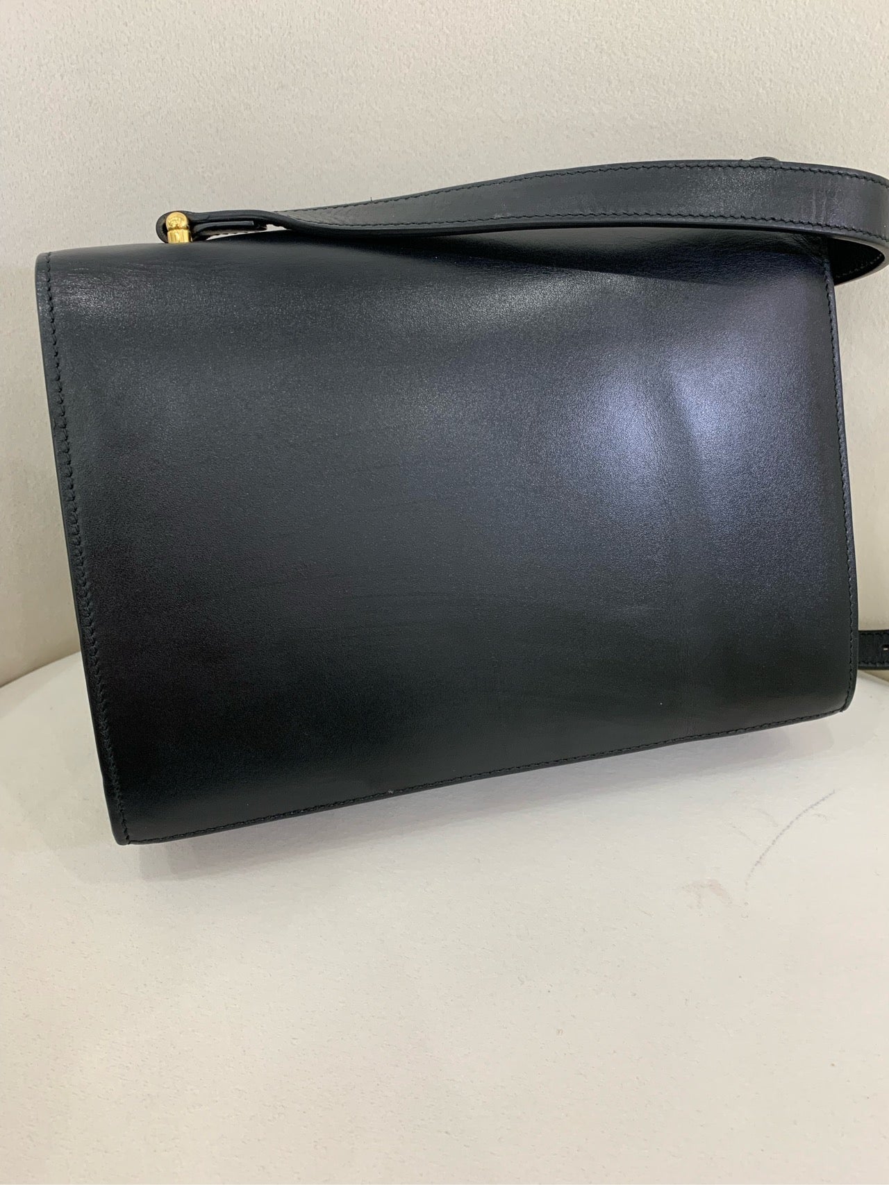 Preloved  bag M