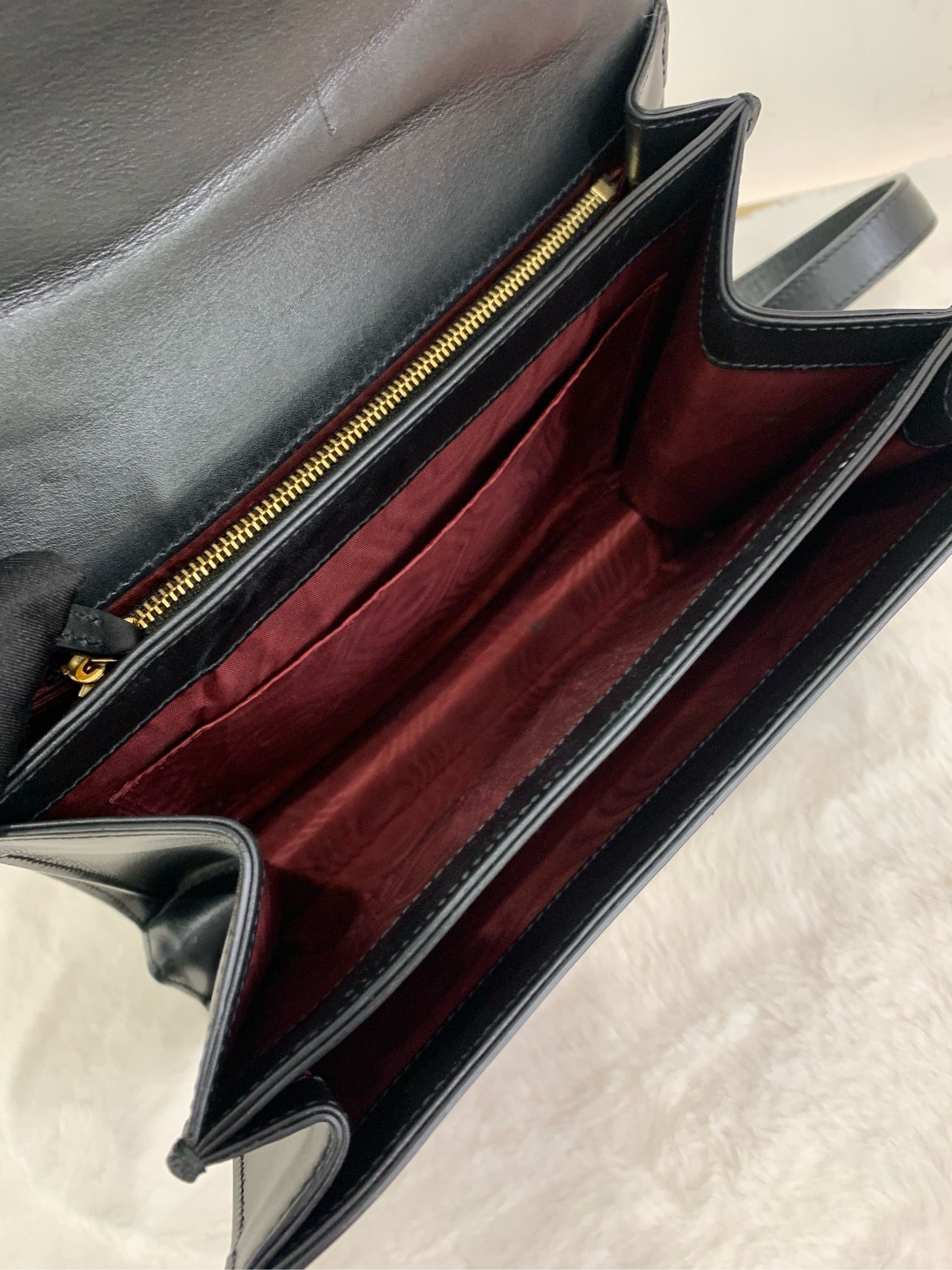 Preloved  bag M