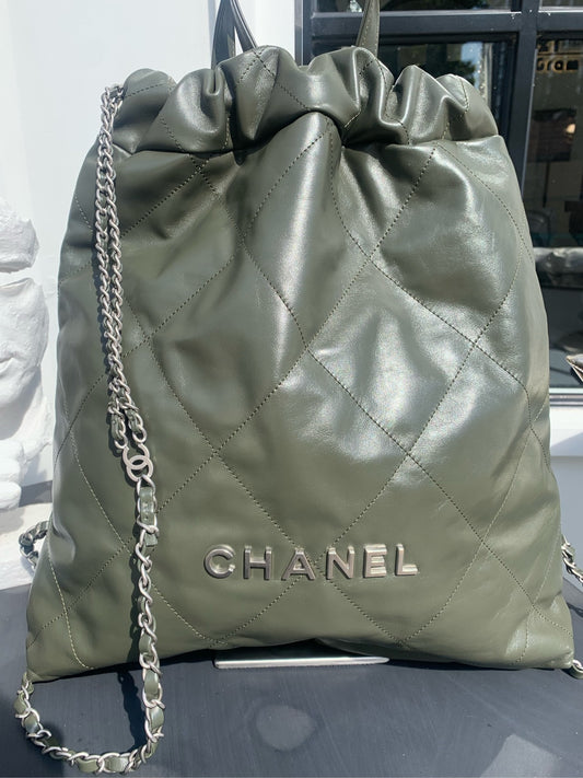 Preloved backpack Vip