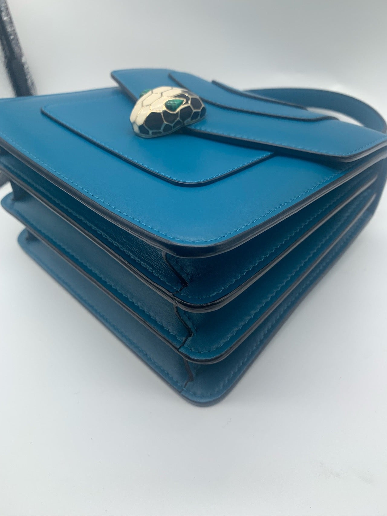 Preloved Peacock blue Bag S