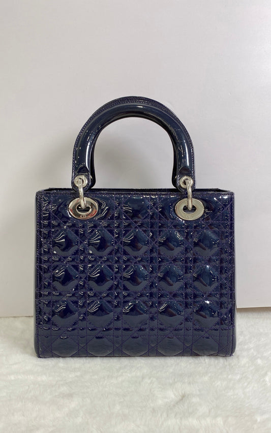 Preloved lady five grid